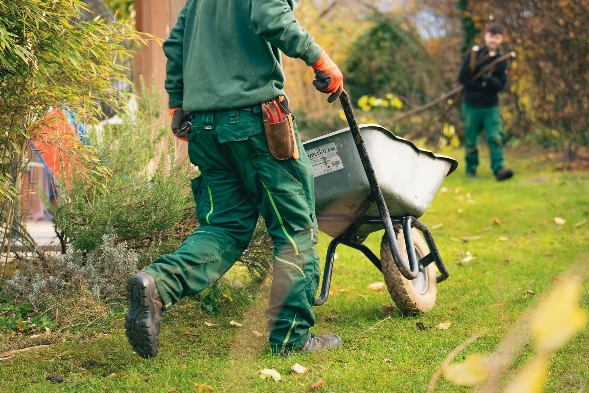 Landscaper small business owner working to illustrate article about SBA working capital loans
