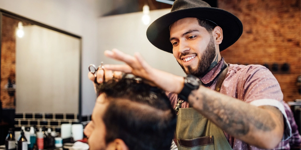 Small business owner uses a no PG credit card.