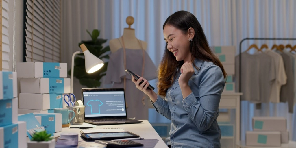 Small business owner finding best small business loans